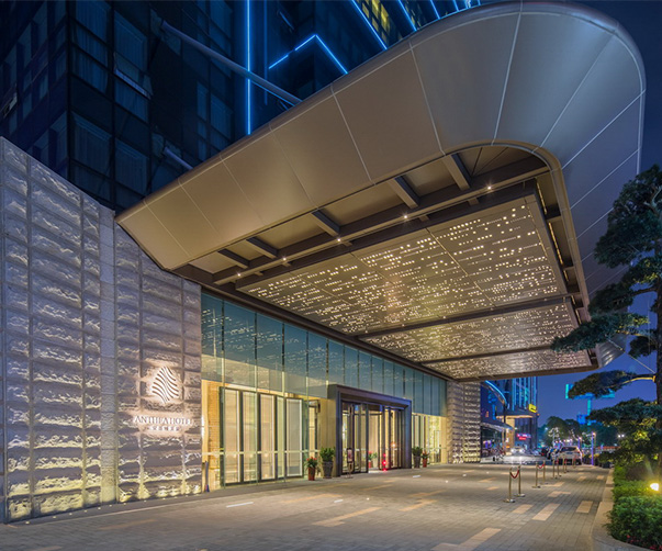 后現代公寓品牌設計：大膽色彩、藝術與幾何形狀的完美融合